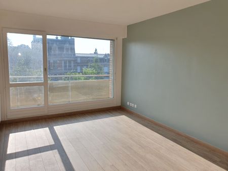 Location Appartement 2 pièces 51m² VALENCIENNES 59300 - Photo 4