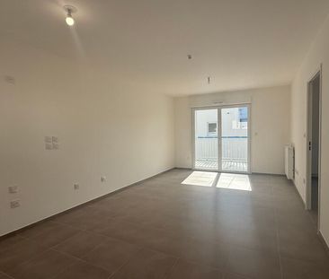 Appartement à louer 2 pièces • 38,70 m2 Marseille 14 - Photo 2