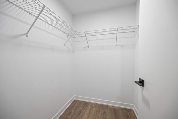 For Lease - 327 King Street Unit# 302, Toronto, Ontario - Photo 1