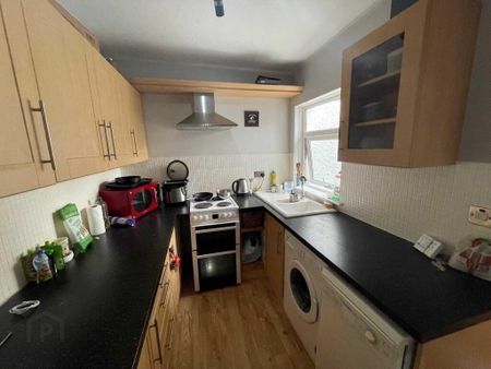 52 Lisavon Street, Sydenham, Belfast, BT4 1LH - Photo 5