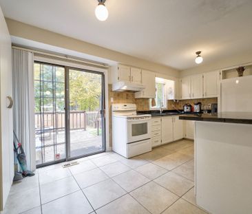 For Lease - 105 Patrice Crescent, Vaughan, Ontario - Photo 4