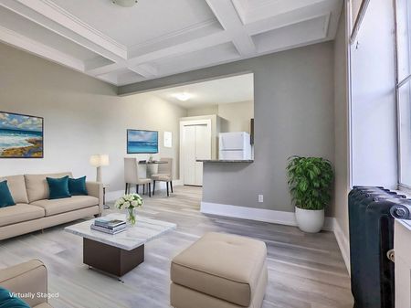 Riviera Apartments - Photo 3