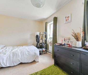 4 bedroom terraced house to rent - Photo 4
