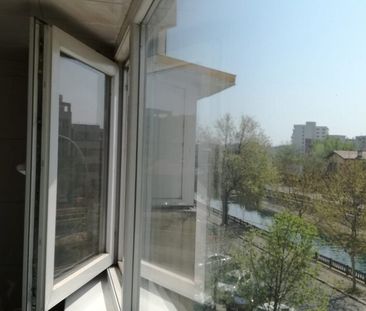Timpuri Noi, - Photo 2