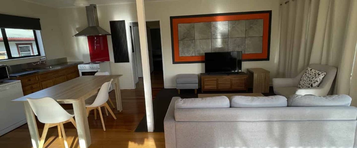 Lovely 2-Bedroom Home, Close to Lake and Local Shops - Photo 1