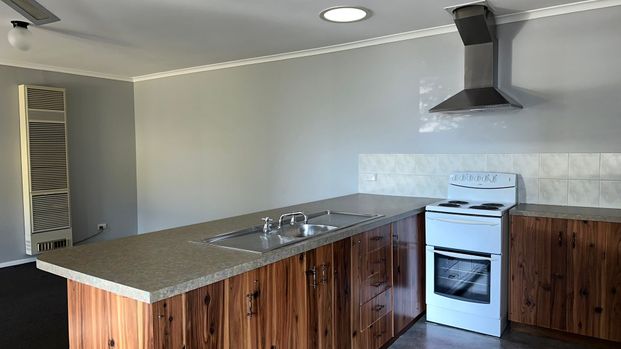 Refined Comfort and Effortless Convenience in the Heart of Lavington - Photo 1