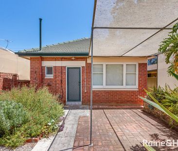 Charming 2-Bedroom Stone Frontage Cottage in Prestigious Dulwich - Photo 1