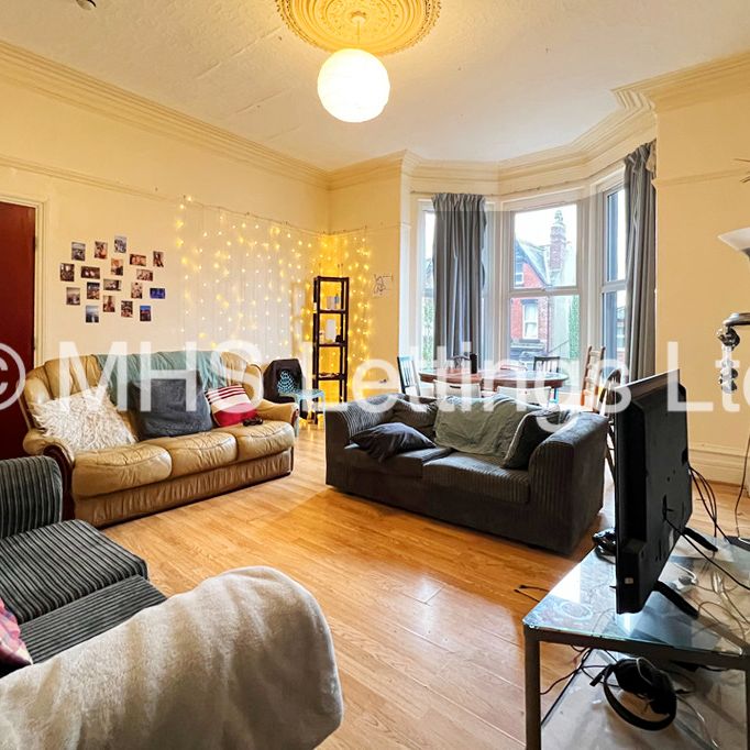 6 Bedroom Mid Terraced House for rent in Regent Park Terrace - Photo 1