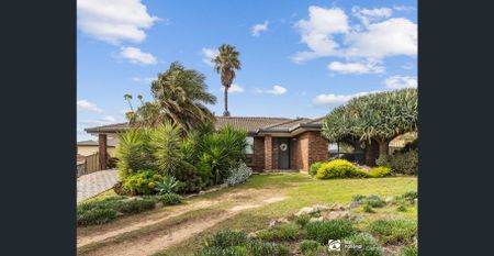 NEAT THREE BEDROOM FAMILY HOME - Photo 5