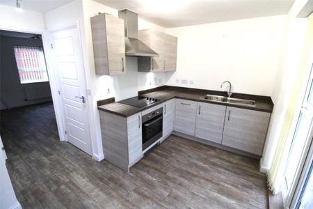 2 bedroom semi-detached house to rent - Photo 4