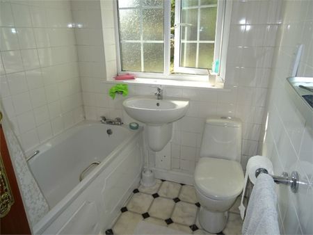 Marley Close, Bradford, West Yorkshire, BD8 - Photo 5