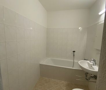 Nur wenige Stufen zu Ihrer neuen Wohnung! Frei ab 01.01.2025! - Photo 4