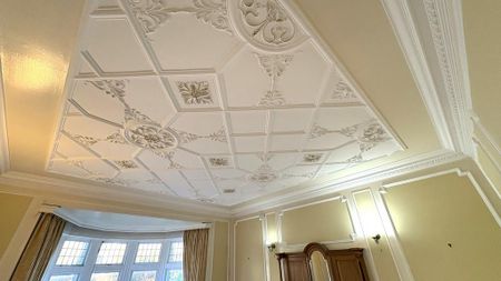 5 bedroom detached house to rent - Photo 3