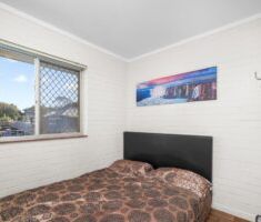 Charming 2-Bedroom, 1-Bathroom Unit for Rent - Photo 1