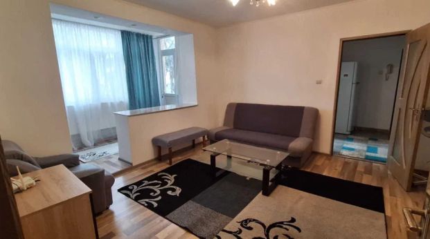 2 camere, semidecomandat, 50 mp, de inchiriat apartament in zona Copou, Gaudeamus, Cod 162033 - Fotografie 1