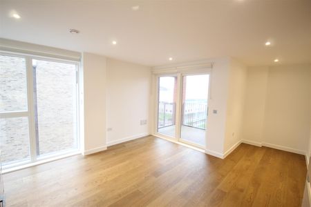 Reverence House, Colindale Gardens, Colindale, London - Photo 2