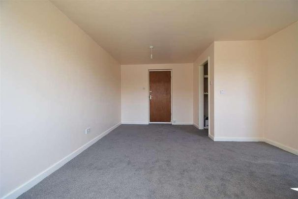 Brooksbank, Westgate, Wakefield, WF2 - Photo 1