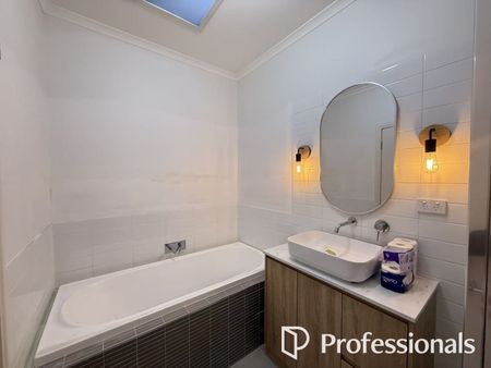 Modern Style and Convenience - Photo 2