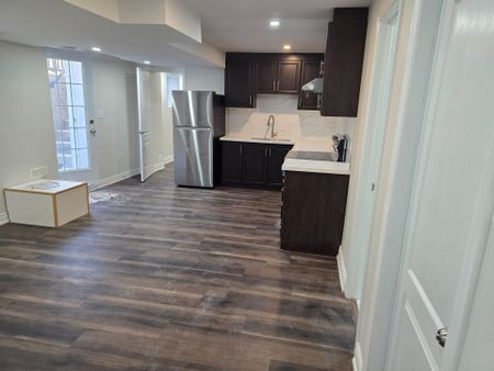 For Lease - 5457 Meadowcrest Avenue Unit# Bsmt, Mississauga, Ontario - Photo 2