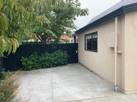 A Little Bit Of English Garden By The Sea - Photo 4