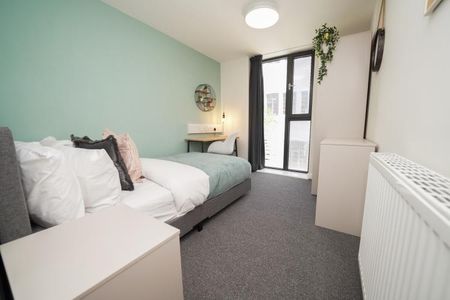 Student Apartment 4 bedroom, City Centre, Sheffield - Photo 2