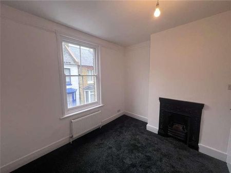 St. Peters Grove, Canterbury, Kent, CT1 - Photo 2