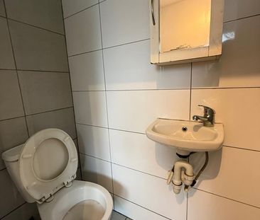 Studio Flat, High Road, IG1 - Photo 5