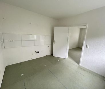 Helle 3-Zimmer-Wohnung mit Balkon in frisch saniertem Haus! - Photo 1