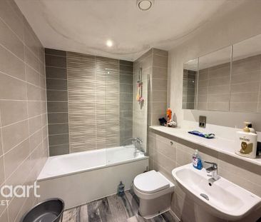 2 bedroom apartment to rent - Photo 6