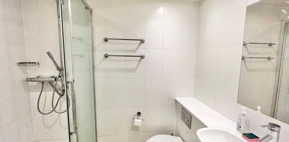 Studio to rent - Photo 2