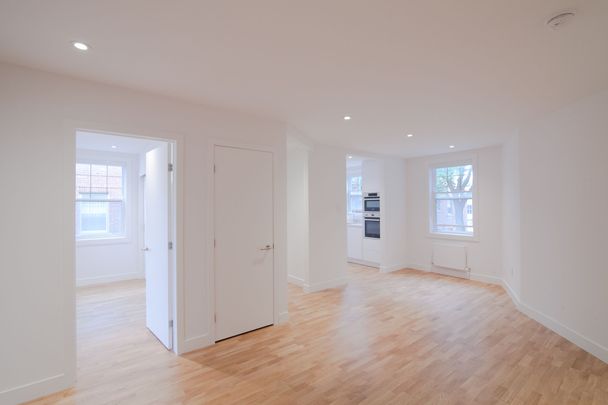 5552 Snowdon Street - Photo 1