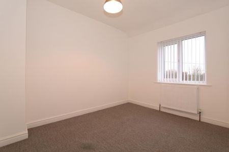 2 bedroom semi-detached house to rent - Photo 3