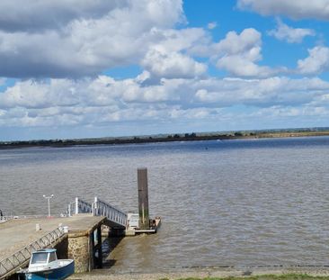 T4 entièrement rénové, au 1er étage avec vue sur Loire - Photo 3