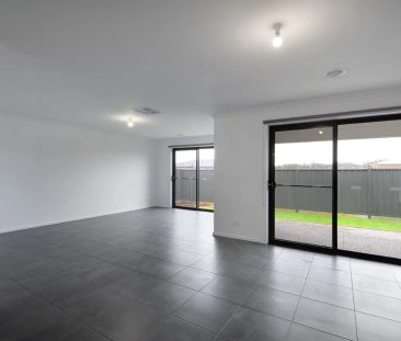 Modern family home in popular Huntly - Photo 1