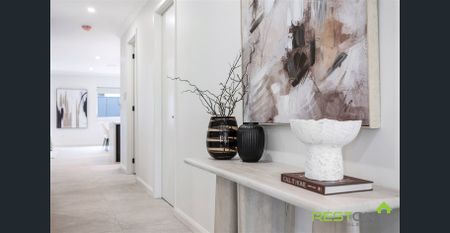 Massive Brand New 5 Bed Luxury Home - Photo 3