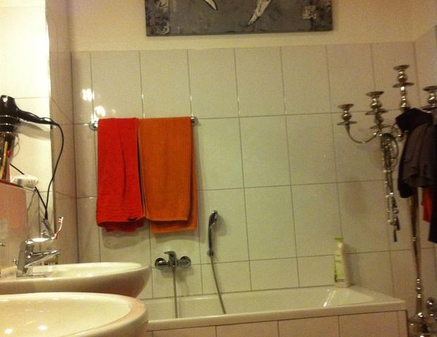 Suche Mitbewohnerin in einer Wg. In kamp lintfort. - Foto 1