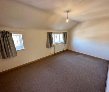 2 bedroom end of terrace house to rent - Photo 6