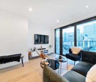 1 Bed Flat, Horizons Tower, E14 - Photo 2
