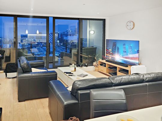 fully furnished 3 bedroom in the heart of the city - Photo 1