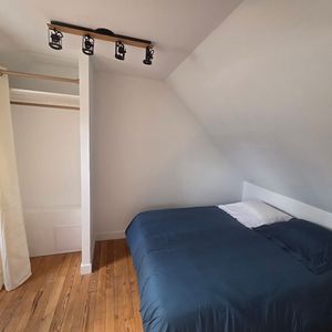Appartement Lorient 2 pièce(s) 14.81 m2, sous combles 26.9m² au sol - Photo 2