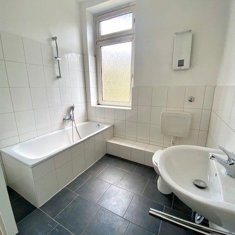 Frisch saniert! zentrale 2-Zimmer-Wohnung in Uni-Nähe - Foto 1