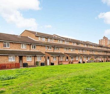 Canterbury Place, Elephant And Castle, SE17 - Photo 1