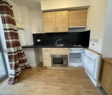 1 bedroom flat to rent - Photo 3