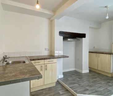 Updated Two Bedroom Maisonette for Rent in Great Yarmouth - Photo 4