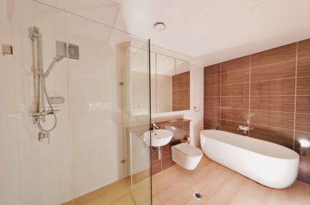 2 bed 2 bath-228 - Photo 5