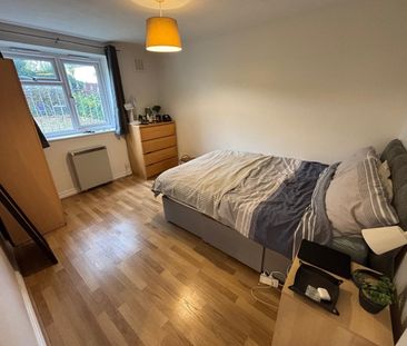 2 Bed Flat, Broomfield Lodge, LS6 - Photo 5