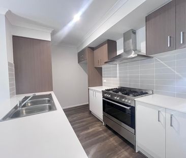 Well-Presented Home Offering Comfort, Space, and Modern Living - Photo 5