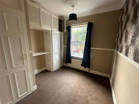 3 bedroom terraced house to rent - Photo 2