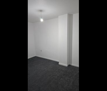 2 Bed Semi-Detached House, Thomas Close, NG3 - Photo 1