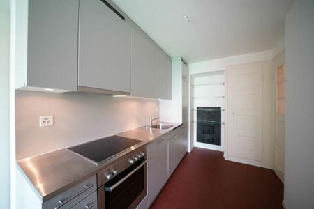 «City life in Altbauwohnung» - Photo 3